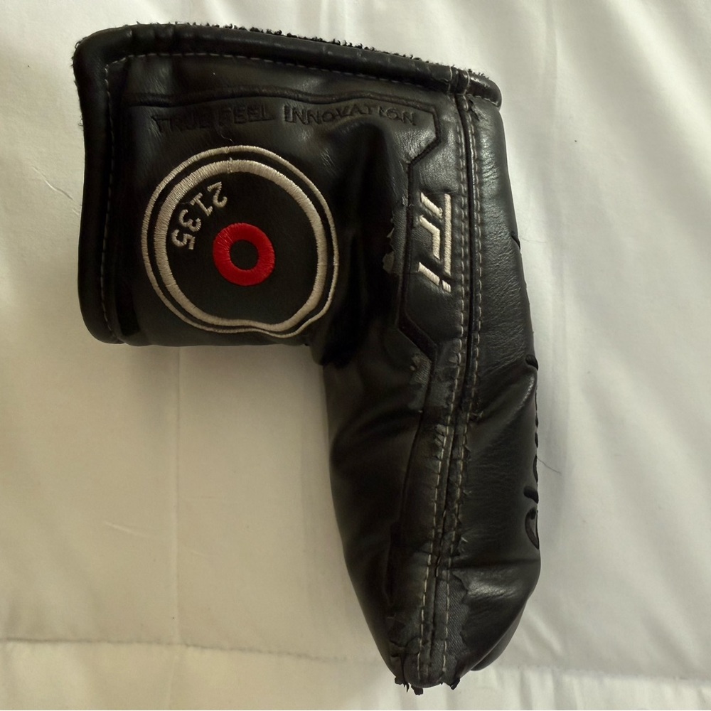 Cleveland Black Leather Putter Cover with Red Accent